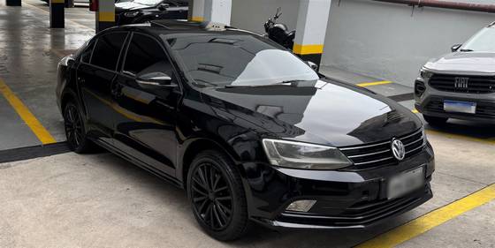 VOLKSWAGEN JETTA 2.0 COMFORTLINE FLEX 4P TIPTRONIC VOLKSWAGEN JETTA 2.0 COMFORTLINE FLEX 4P TIPTRONIC